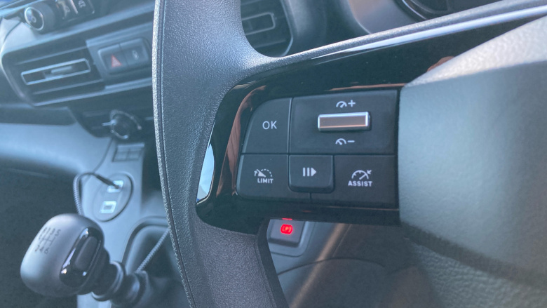 Vauxhall Combo Cargo Combo Diesel 1.5 Turbo D 100ps Pro H1 Van